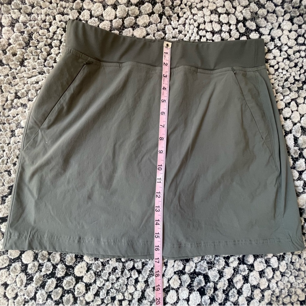 Eddie Bauer Skort Size 12 Green